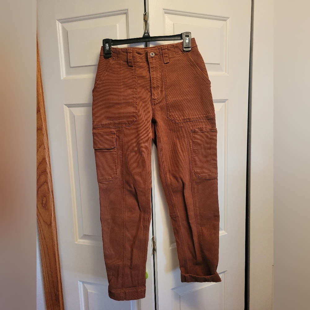 Duluth trading Co. Crop cargo style pant. Brick red size 2